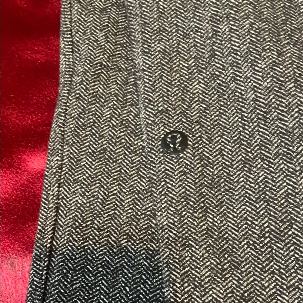 Lululemon Gray Patterned Pants - Picture 2 of 5